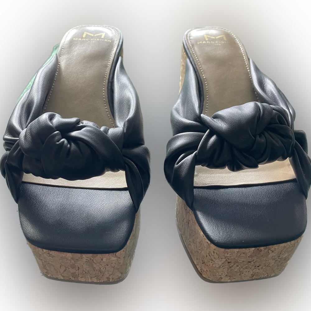 Marc Fisher LTD Twist Knot Leather Platform Sandals Cork Bottom , size 7M .